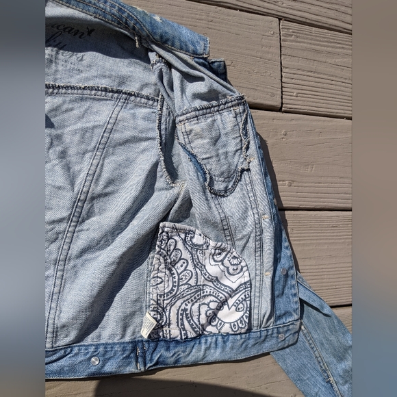 Y2K American Eagle Distressed Jean Jacket Size XS - Picture 5 of 7